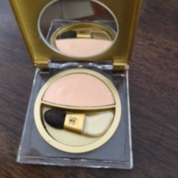 Guerlain Divinora Beige Clarte No 40 Eyeshadow - Picture 6 of 8